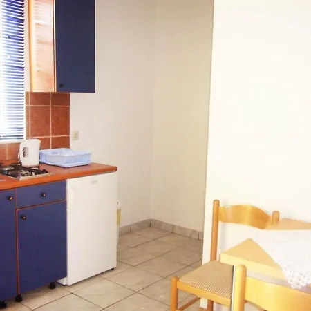 Antonio - One Bedroom With Terrace D *